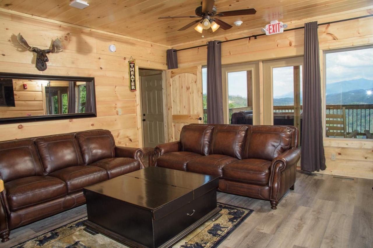 Mansion In The Sky Cabin แกตลิงเบิร์ก ภายนอก รูปภาพ