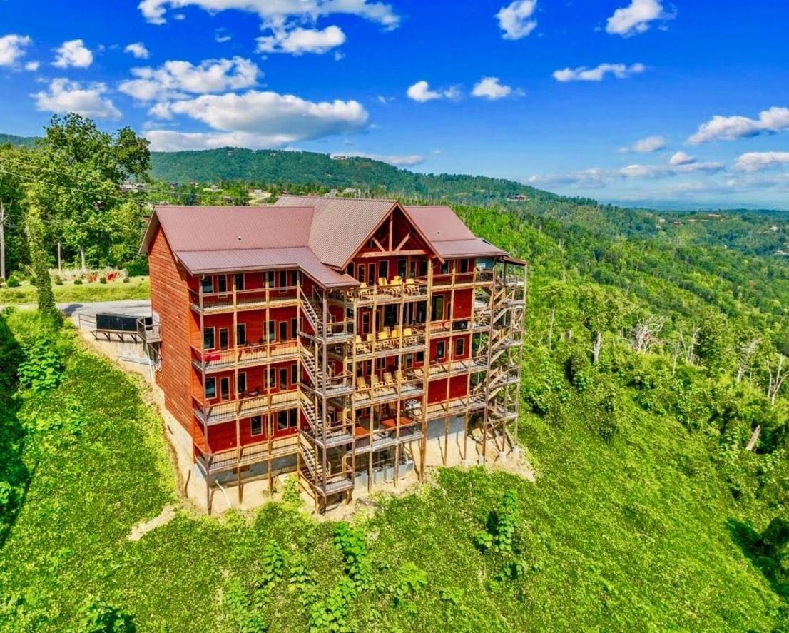 Mansion In The Sky Cabin แกตลิงเบิร์ก ภายนอก รูปภาพ