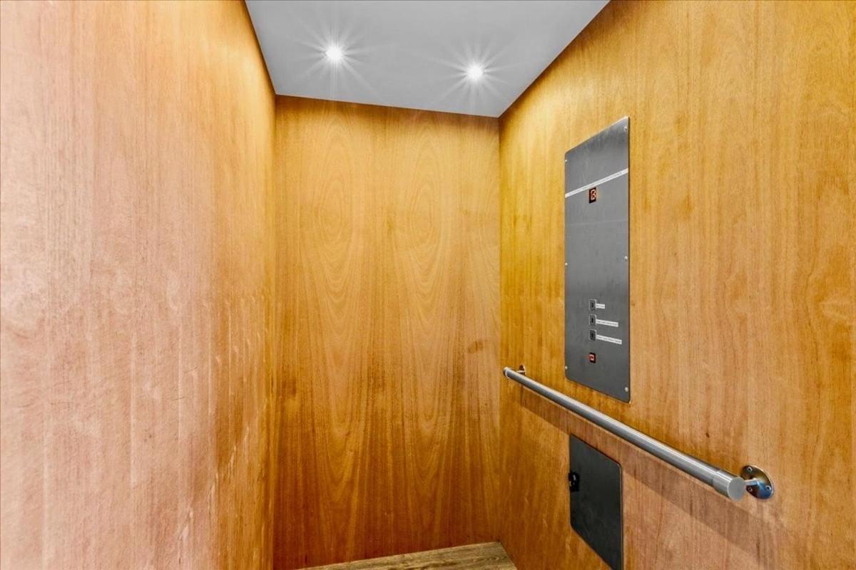 Mansion In The Sky Cabin แกตลิงเบิร์ก ภายนอก รูปภาพ