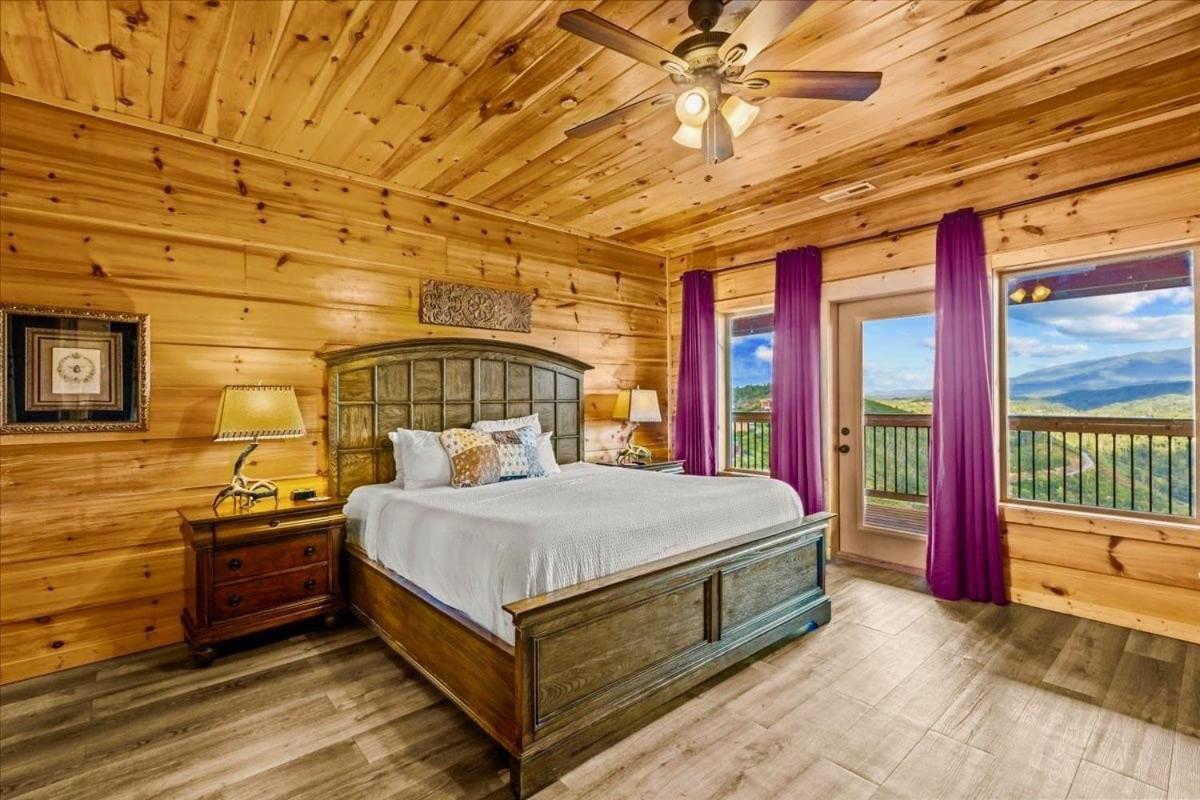 Mansion In The Sky Cabin แกตลิงเบิร์ก ภายนอก รูปภาพ