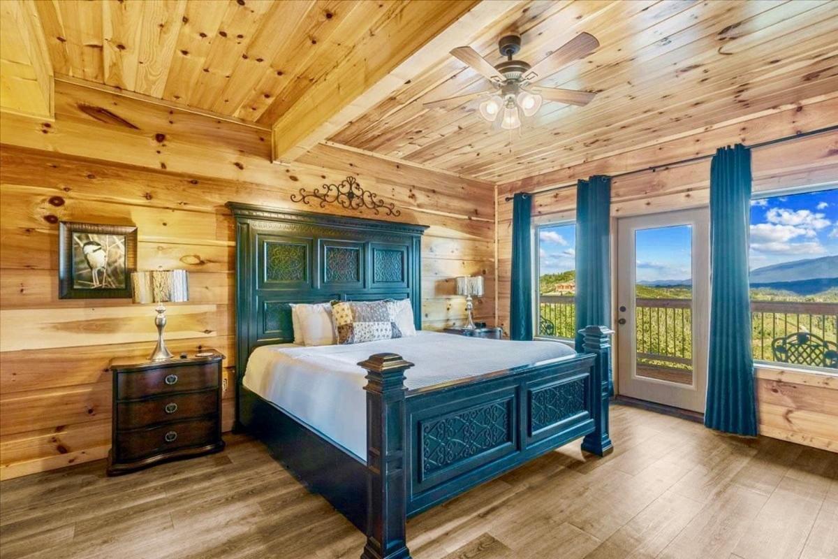 Mansion In The Sky Cabin แกตลิงเบิร์ก ภายนอก รูปภาพ