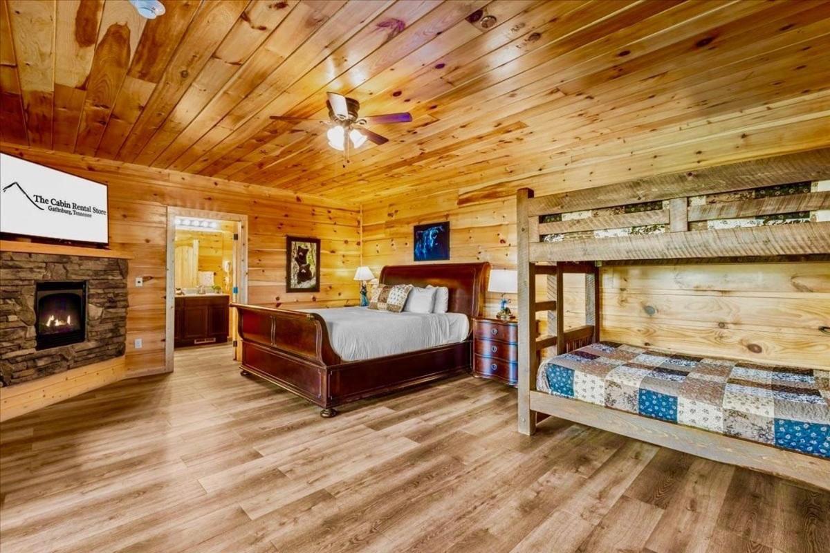 Mansion In The Sky Cabin แกตลิงเบิร์ก ภายนอก รูปภาพ